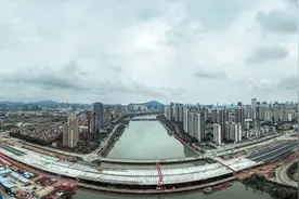 南屏大桥实现全桥贯通，6月底具备通车条件图片