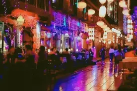 成都新晋颜值担当，芳邻路必须有姓名！图片