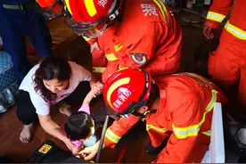 怀化一地一天之内2名孩子被卡健身器材图片