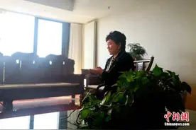 对话76岁刘兰芳：一位爱看网络小说的评书大师图片