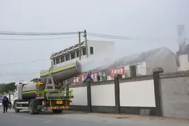 “拆除”“降尘”同进行，先锋大岛拆迁坚持环保作业图片