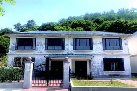 淄博一栋别墅10年无人认领引发热议 租户现身纪委介入调查图片
