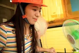 85后美女奋斗在磐安，40米高空开塔吊图片