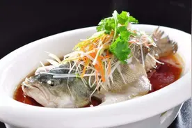 总有一些文学作品，能突然把人看饿了...图片