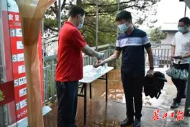 武汉多所高校公布毕业生返校时间！宿舍住几人、食堂怎么开……这样安排图片