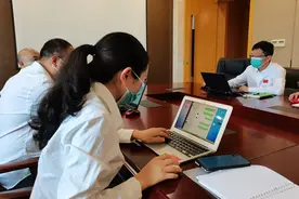 援非日记：你认真工作的样子，真的好美图片
