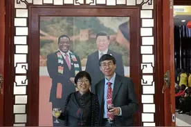 独家丨扎根津巴布韦近30年的湖南医生夫妇：在那片土地投下一片绿荫图片