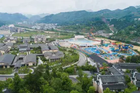 贵州夏天最ing的打开方式，石阡温泉小镇水乐园今日开园图片