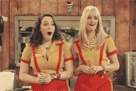 把丝袜套在花盆上，花长得特别旺，别不信图片