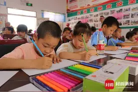 四川南充开源村：30多名留守儿童提前过“六一”图片
