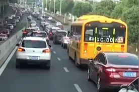 常州消防实名表扬三辆私家车！遇到执行紧急任务的车辆究竟该如何避让图片