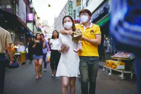 韩国欧巴多是“优惠券男”图片