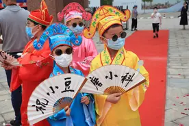 宁波小学生百变模仿秀 创意满满欢乐过六一图片