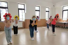 隔屏不隔爱，天桥区金色悦城幼儿园的幼师们在线唱跳庆“六一”图片