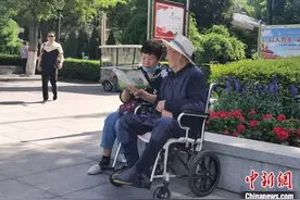 中国首部治理公共场所随地吐痰问题省级地方性法规正式实施图片