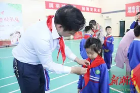 入队云教育 特别的儿童节礼物，砂子塘启新小学举行少先队入队仪式图片