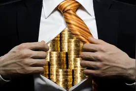 福布斯近十年全球运动员收入Top10：C罗10年总收入7.87亿美元视频封面