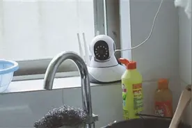 一独居老人报警：我被监听了图片