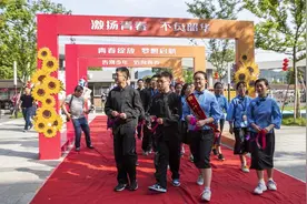 激扬青春 不负韶华 百官中学举行“十四岁成长礼”庆祝活动图片