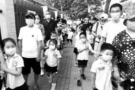 萌娃复学一秒进入状态，郑州市各区幼儿园正有序开展复园工作图片