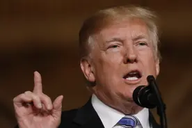 美国多州州长拒绝特朗普想要派遣军队的决定：再次证明他无能为力图片