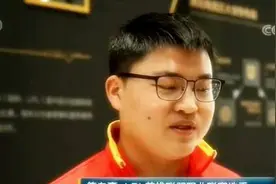 知名电竞选手uzi发博称决定退役：身体条件不允许我再继续战斗图片