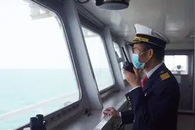 全国唯一可运输火车的轮渡，与它的船长视频封面
