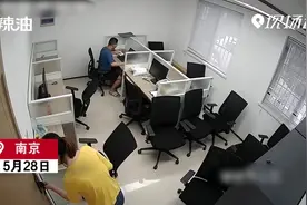 博士生在派出所论文答辩 背后的原因让人暖心视频封面