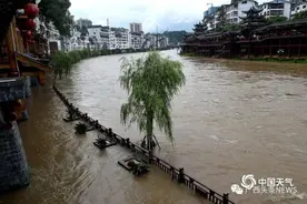 广西将遭三轮强降雨连续暴击，这些地方有特大暴雨图片