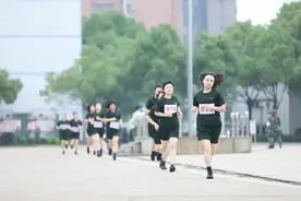 以梦为马，“军中绿花”逐梦前行！图片