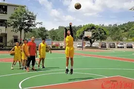 夜读︱独臂篮球少年，你的努力会被世界看见图片