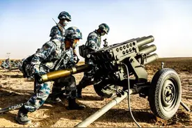 中国00后新兵鏖战西北大漠：真正感受到了战场氛围图片