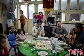打工姐妹多层人生图片