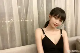 董子健零点为老婆孙怡庆生：祝她的老公越来越帅图片