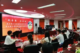 把对榜样的缅怀转化为工作的动力！南宁市卫生健康系统深入学习梁小霞先进事迹图片
