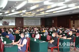 上万名普货驾驶员受益：营运证年审提速 网上一次性办好图片