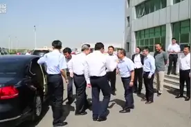 亚洲第一“海上巨无霸”风力发电机东营河口下线图片