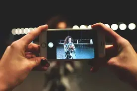 烧钱补贴，重燃战火：快手海外上线多个App狙击TikTok图片