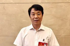 刘建红：为地摊经济“松绑”，给底层群众一个致富的方向图片