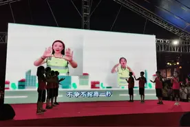 广东电白力争尽快退出“摩托车重点整治地区”名单，专项行动启动图片