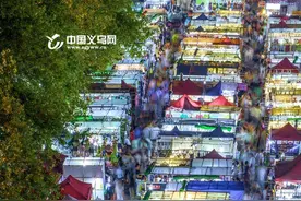 义乌购上线“地摊挑货”版块“地摊经济”春风吹入市场商户心中图片