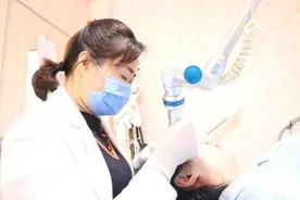 痘印痘坑一直困扰你？其实解决它们的方法有这么多图片