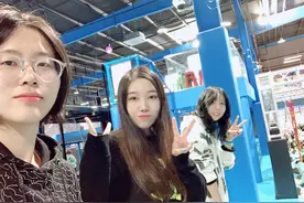 “盲盒迷”脑洞大开，踏上潮玩世界：东华大学、上海杉达学院三名本科生组队创业，即将首发原创IP娃娃图片