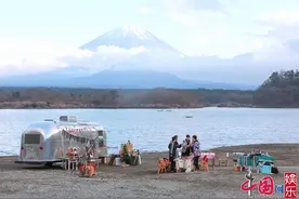 《周游记》周杰伦谢霆锋秀独家秘制料理图片