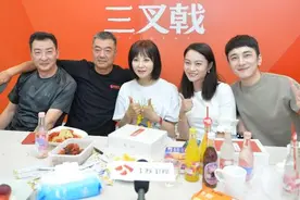 《三叉戟》主演“吃播”，董勇爆料发胖纯属意外图片