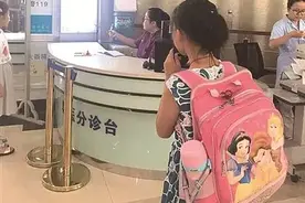 宝妈迷信“视力训练”擅摘眼镜，导致孩子近视一年加深200度图片