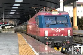 刚刚，武汉进京旅客列车出发了图片