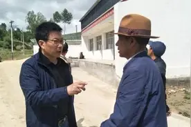 奋斗在扶贫第一线的诗人 | 北乔《入村记》图片