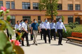一花独放不是春，百花齐放春满园——唐河县黑龙镇喜迎南阳市“四集中”观摩团检查指导工作纪实图片