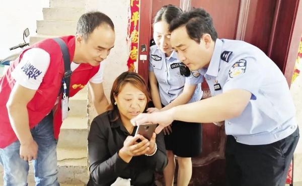 梦见别人洗衣服是什么意思（16岁上街赶集）